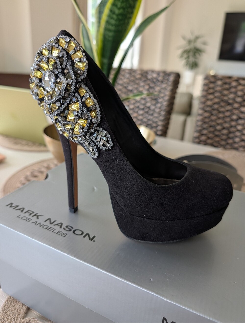 Heels platform Black Suede w/Rhinstones